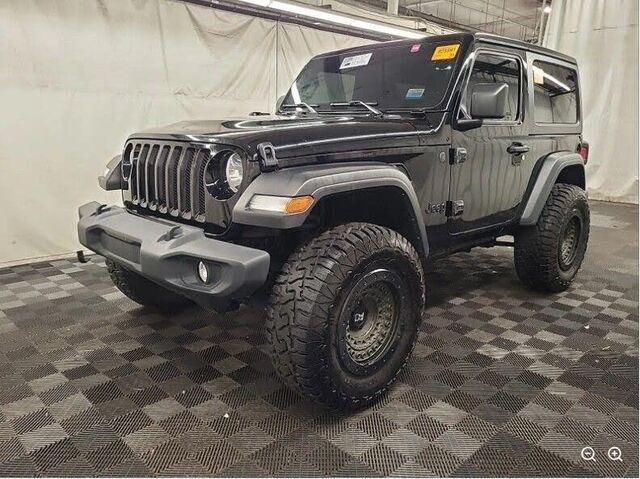 2023 Jeep Wrangler Freedom — photo 1 of 14