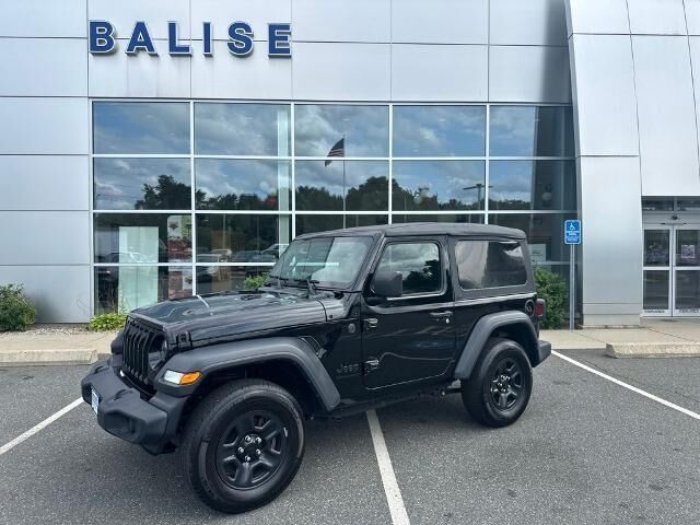 2023 Jeep Wrangler Sport — photo 1 of 12
