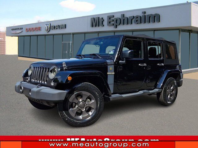 2017 Jeep Wrangler Unlimited Freedom — photo 1 of 13