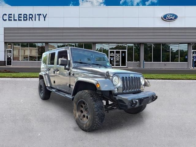 2017 Jeep Wrangler Unlimited Sahara — photo 1 of 13