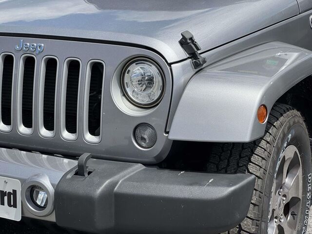 2018 Jeep Wrangler JK Unlimited Unlimited Sahara — photo 1 of 11