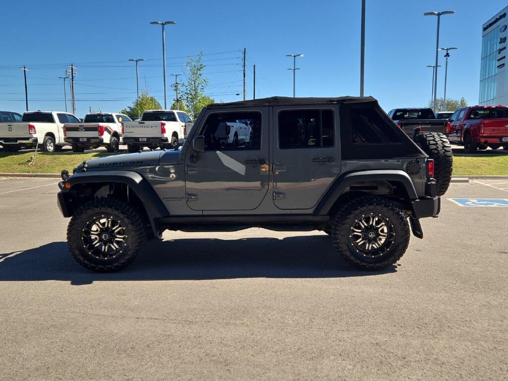 2014 Jeep Wrangler Unlimited Rubicon — photo 1 of 12