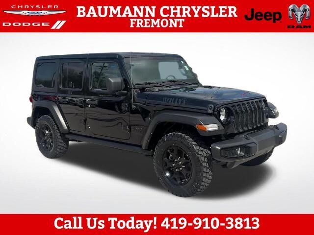 2022 Jeep Wrangler Unlimited Sport — photo 1 of 13