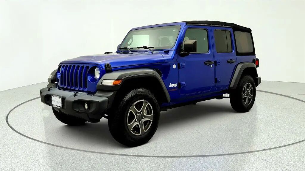 2019 Jeep Wrangler Unlimited Sport — photo 1 of 26