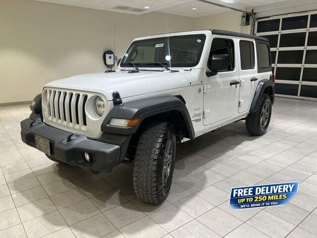 2018 Jeep Wrangler Unlimited Sport — photo 1 of 26