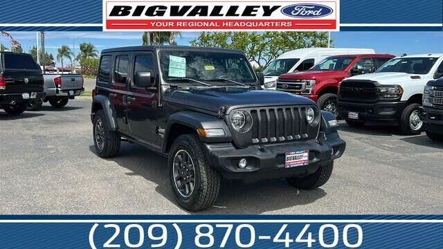2019 Jeep Wrangler Unlimited Sport — photo 1 of 1