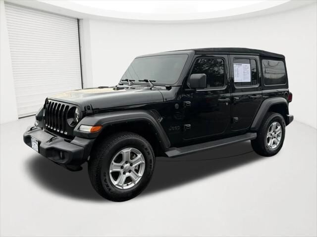 2022 Jeep Wrangler Unlimited Sport — photo 1 of 13