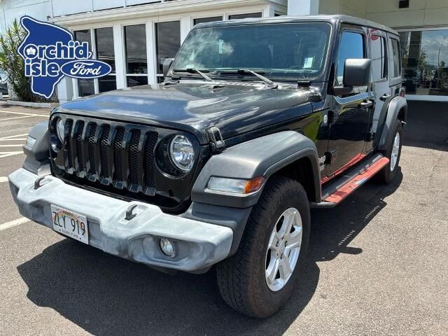 2018 Jeep Wrangler Unlimited Sport — photo 1 of 13