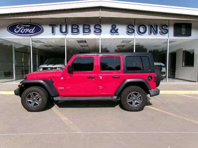 2018 Jeep Wrangler Unlimited Sport — photo 1 of 12