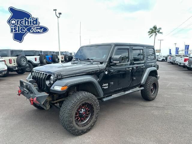 2019 Jeep Wrangler Unlimited Sport — photo 1 of 13