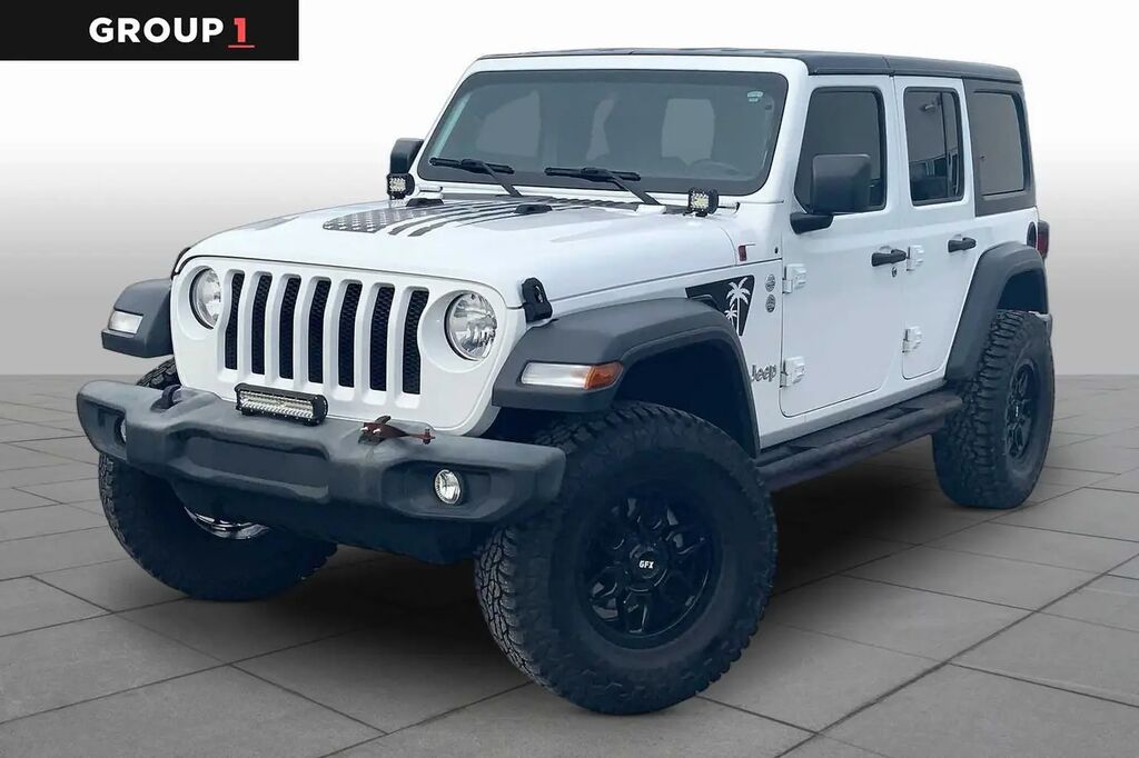 2018 Jeep Wrangler Unlimited Sport — photo 1 of 13