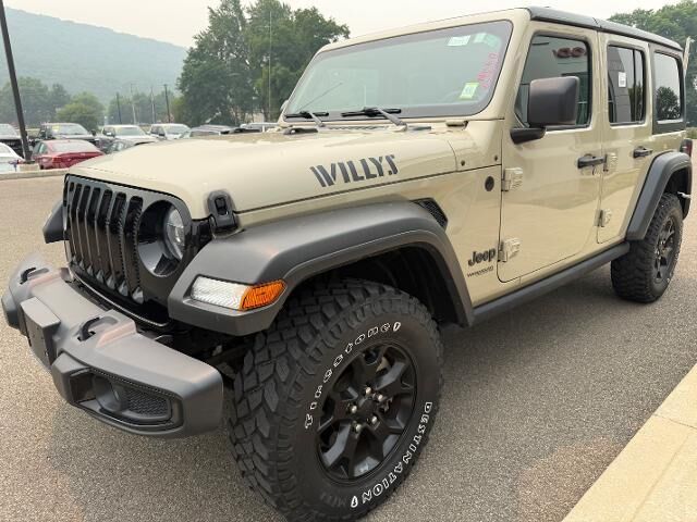 2022 Jeep Wrangler Unlimited Sport — photo 1 of 13