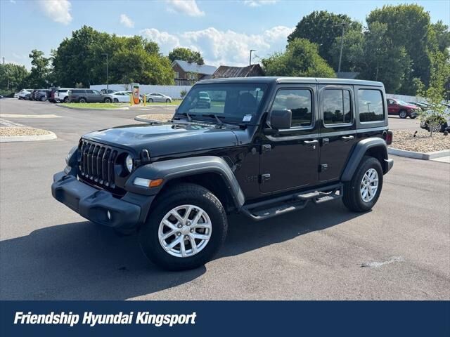 2023 Jeep Wrangler Sport — photo 1 of 13
