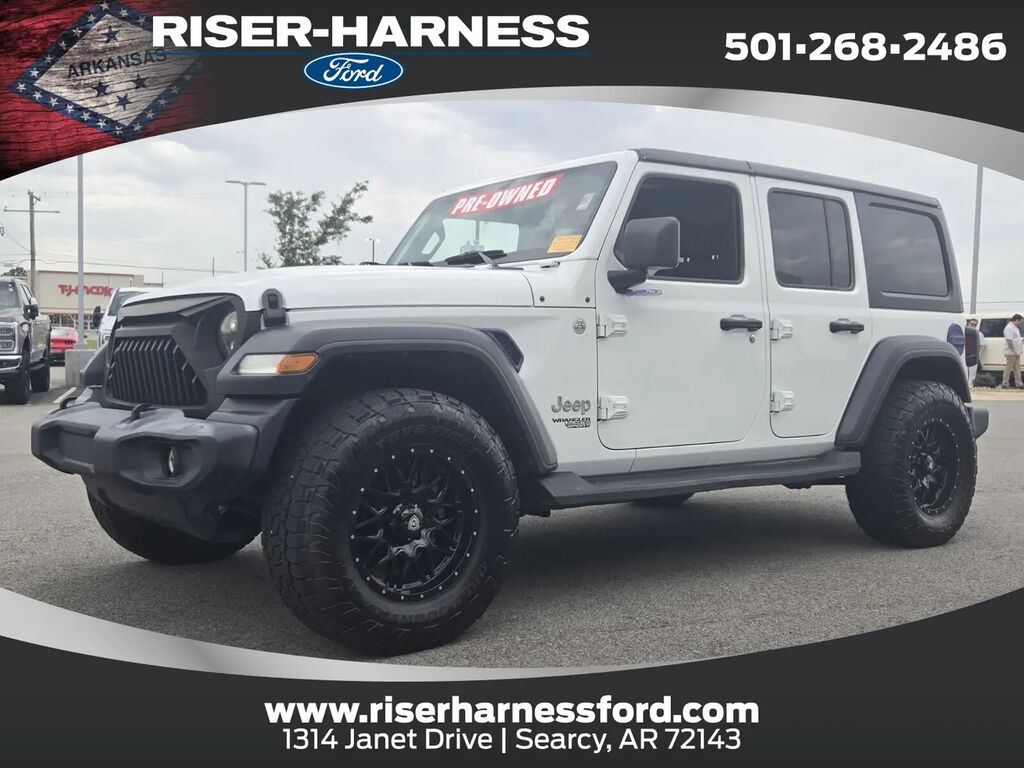 2020 Jeep Wrangler Unlimited Sport — photo 1 of 39