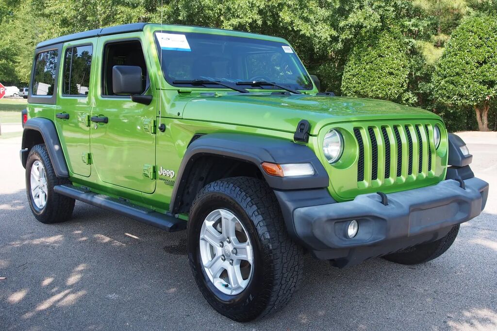 2018 Jeep Wrangler Unlimited Sport — photo 1 of 26