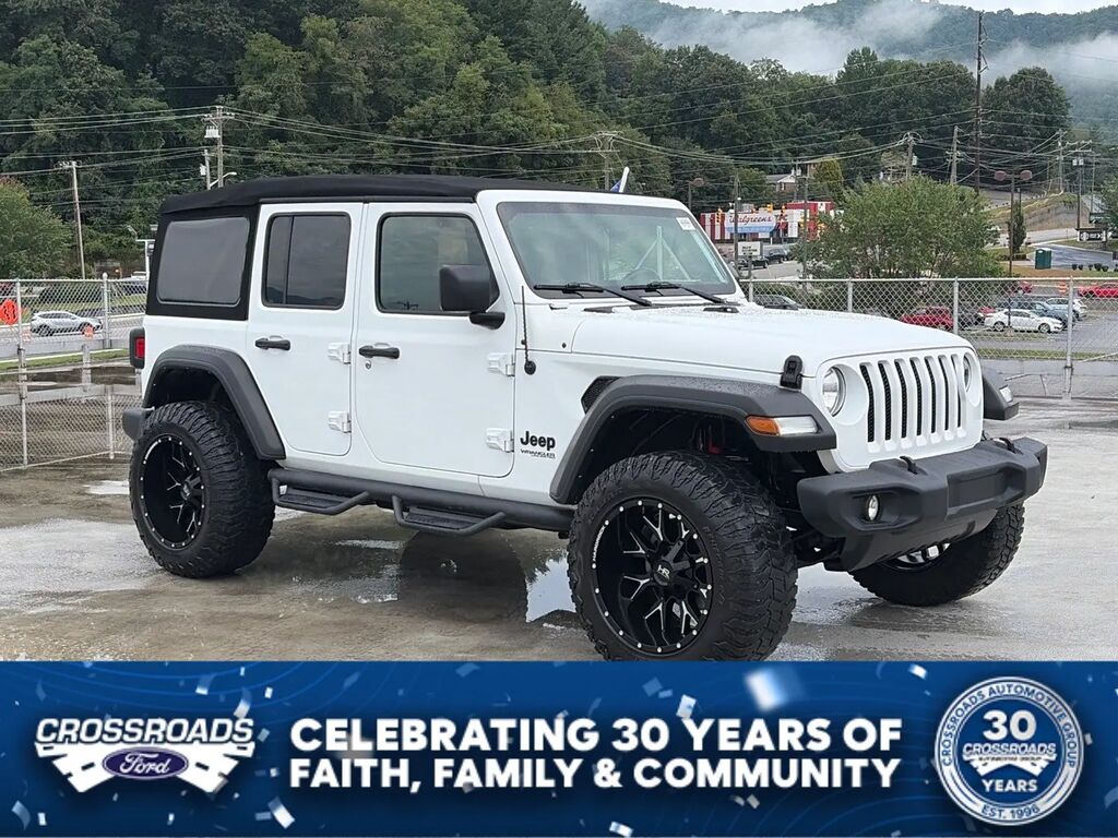2022 Jeep Wrangler Unlimited Sport — photo 1 of 14