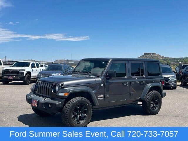 2018 Jeep Wrangler Unlimited Sport — photo 1 of 13