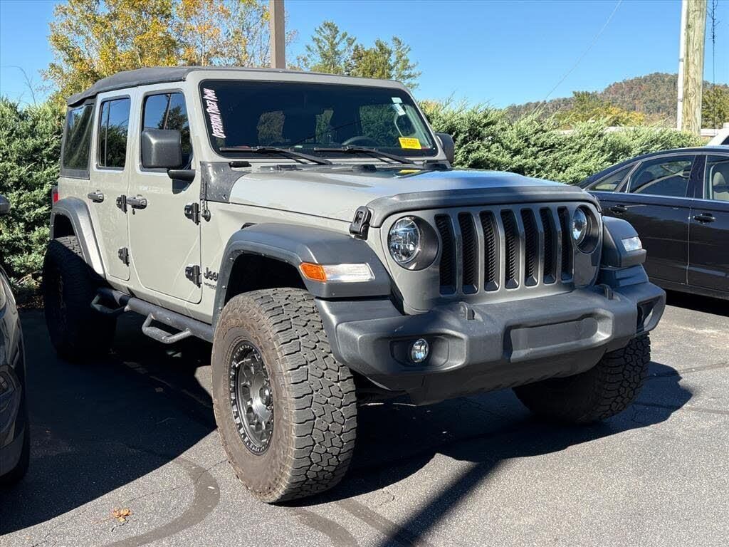 2022 Jeep Wrangler Unlimited Sport — photo 1 of 1