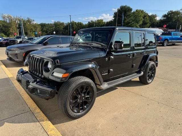 2022 Jeep Wrangler Unlimited Sahara Altitude — photo 1 of 2