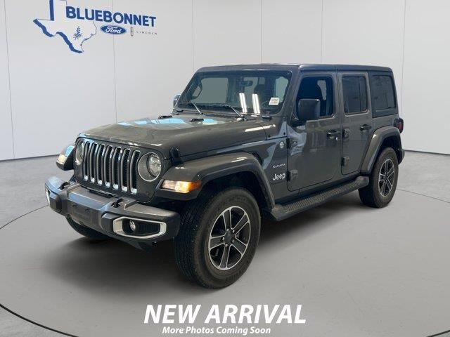 2023 Jeep Wrangler Sahara — photo 1 of 26