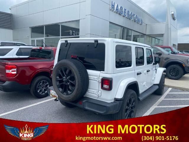2018 Jeep Wrangler Unlimited Sahara — photo 1 of 14