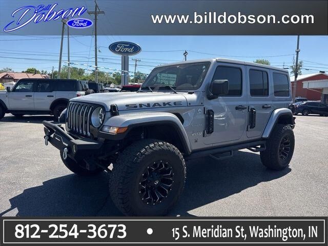 2019 Jeep Wrangler Unlimited Sahara — photo 1 of 13