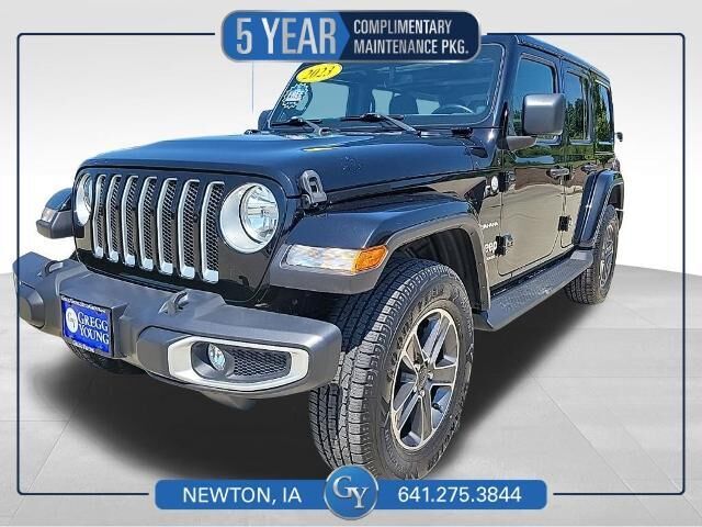 2023 Jeep Wrangler Sahara — photo 1 of 13