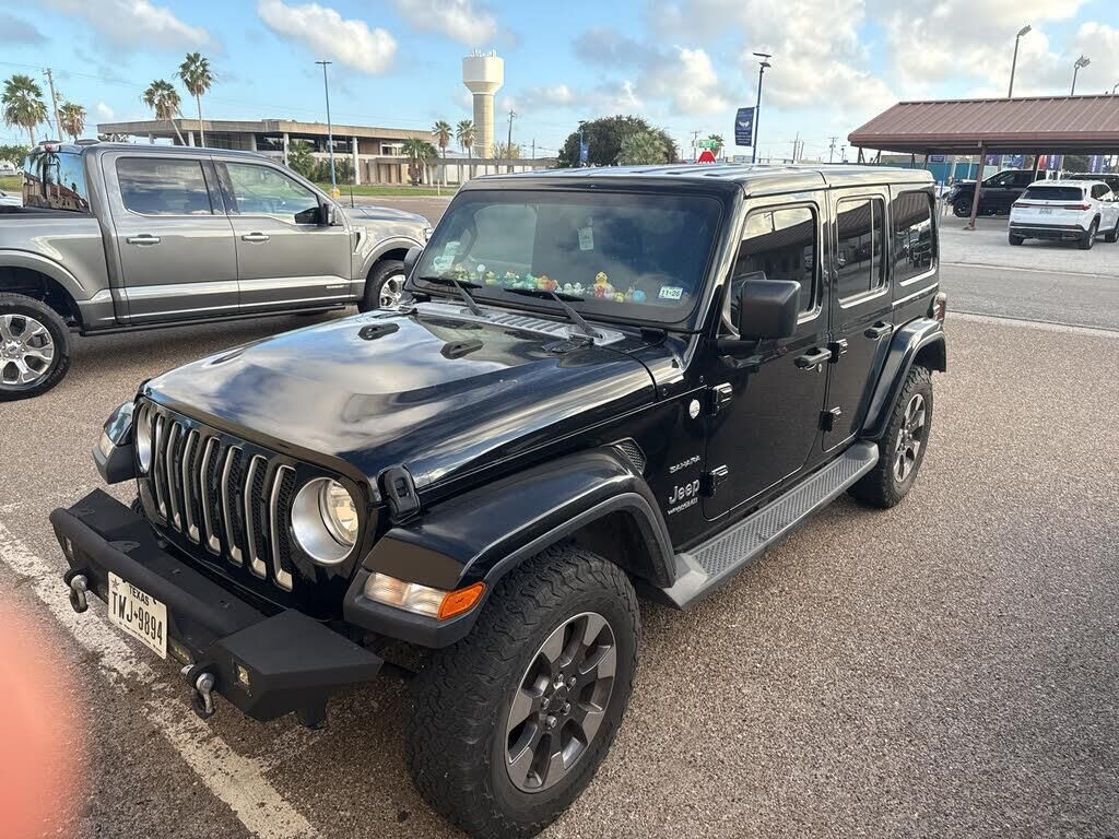 2018 Jeep Wrangler Unlimited Sahara — photo 1 of 1