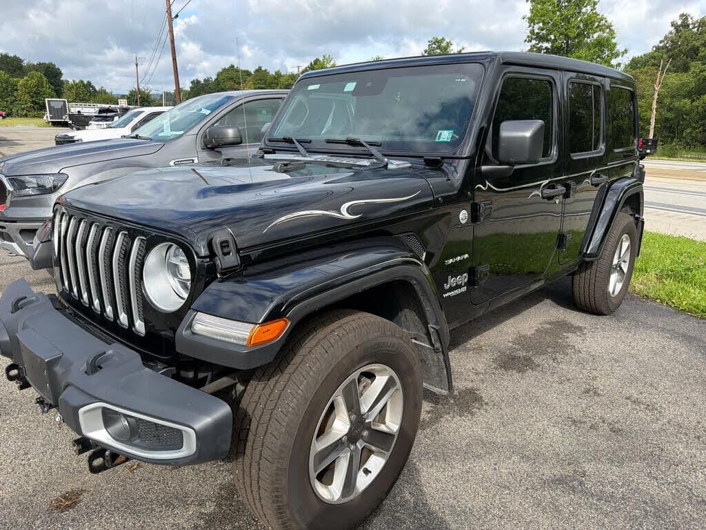 2021 Jeep Wrangler Unlimited Sahara — photo 1 of 1