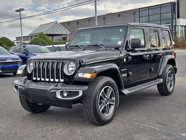 2023 Jeep Wrangler Sahara — photo 1 of 13