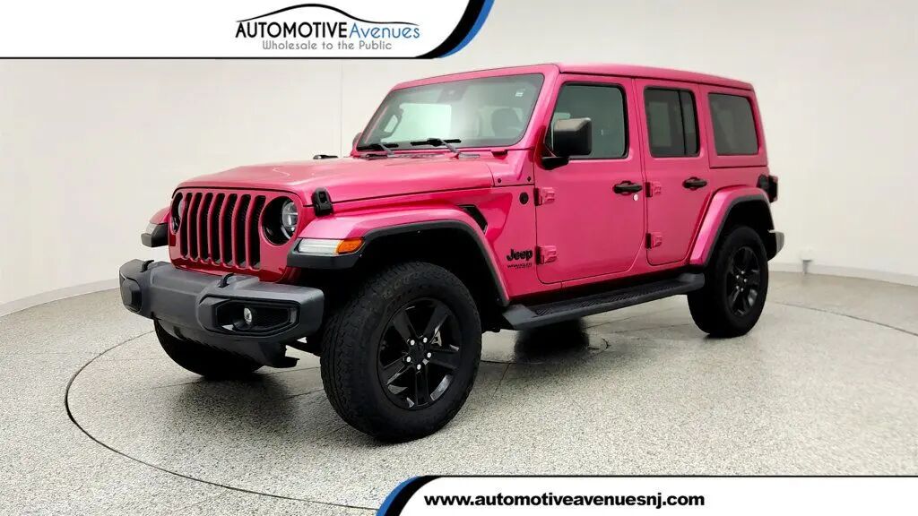 2022 Jeep Wrangler Unlimited Sahara — photo 1 of 13