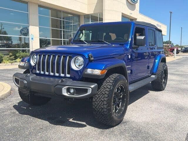 2020 Jeep Wrangler Unlimited Sahara — photo 1 of 1