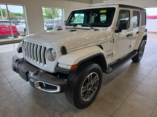 2023 Jeep Wrangler Sahara — photo 1 of 13
