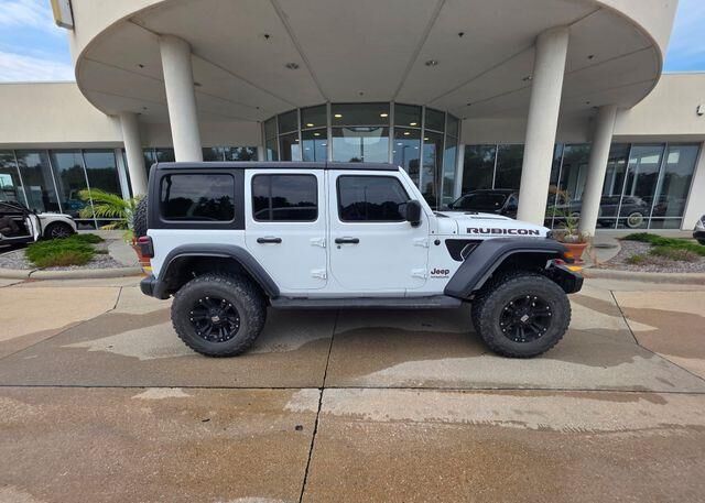 2018 Jeep Wrangler Unlimited Rubicon — photo 1 of 38