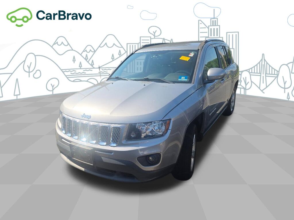 2017 Jeep Compass Latitude — photo 1 of 6