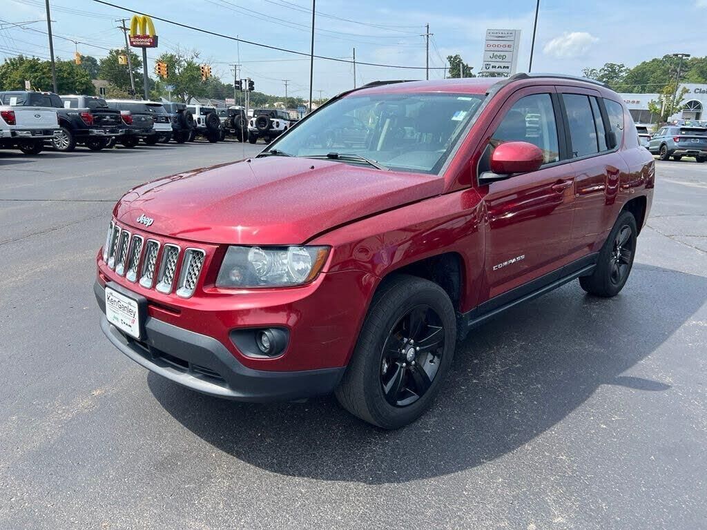 2015 Jeep Compass Latitude — photo 1 of 1