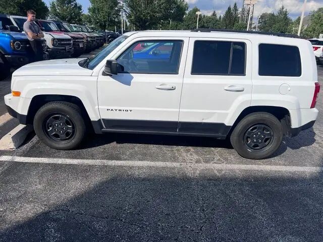 2016 Jeep Patriot Sport — photo 1 of 3