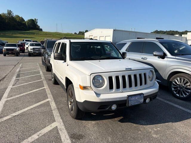 2015 Jeep Patriot Latitude — photo 1 of 11