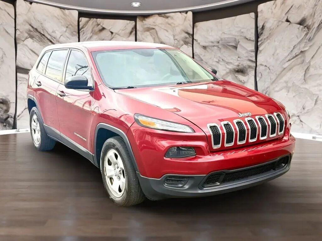 2014 Jeep Cherokee Sport — photo 1 of 13