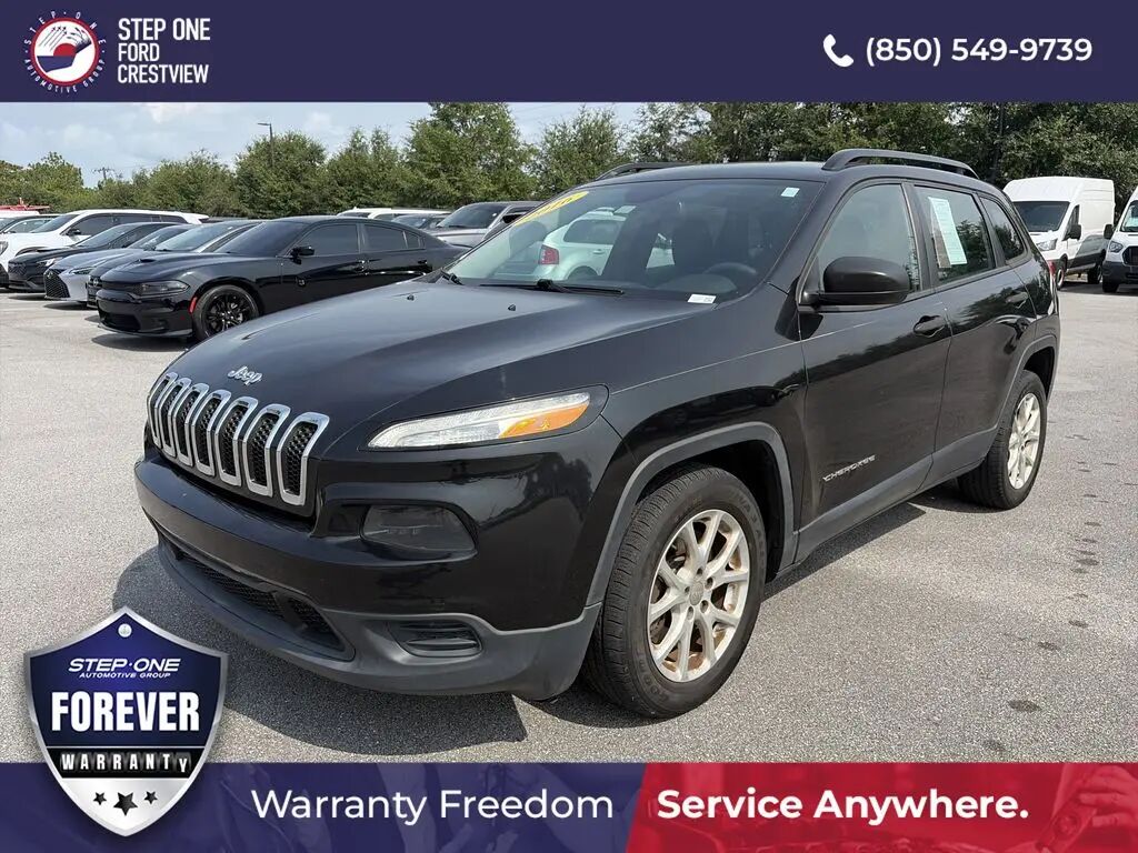 2016 Jeep Cherokee Sport — photo 1 of 13