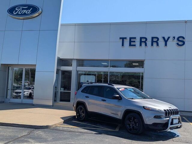 2017 Jeep Cherokee Sport — photo 1 of 1