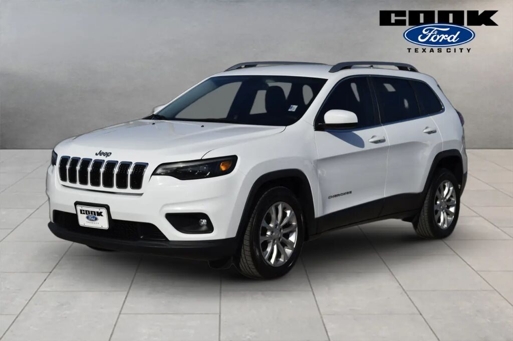 2019 Jeep Cherokee Latitude — photo 1 of 13