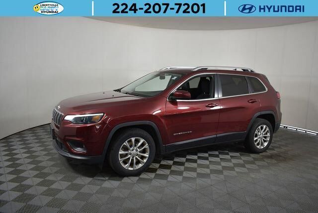 2019 Jeep Cherokee Latitude — photo 1 of 12