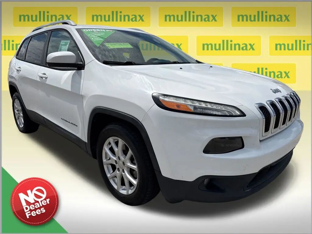 2016 Jeep Cherokee Latitude — photo 1 of 20