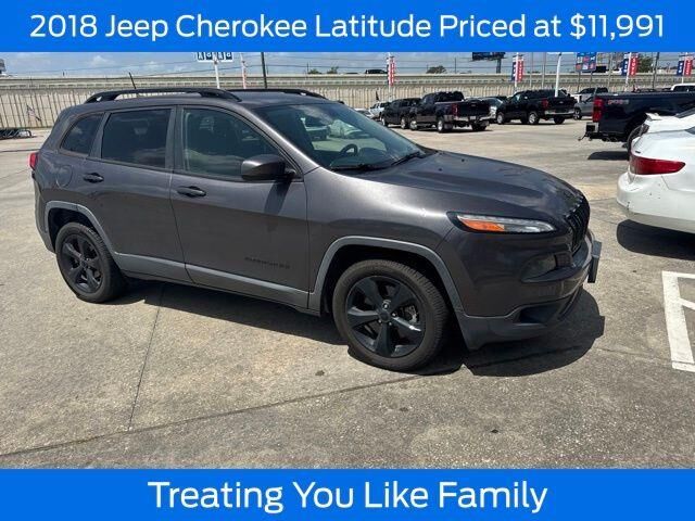2018 Jeep Cherokee Latitude — photo 1 of 20
