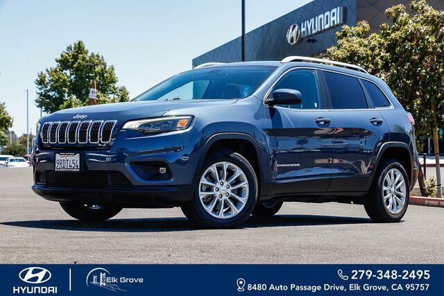 2019 Jeep Cherokee Latitude — photo 1 of 11