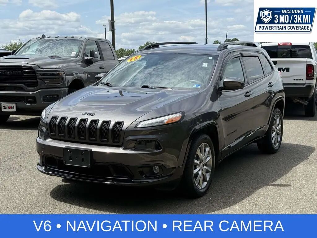 2018 Jeep Cherokee Latitude — photo 1 of 14