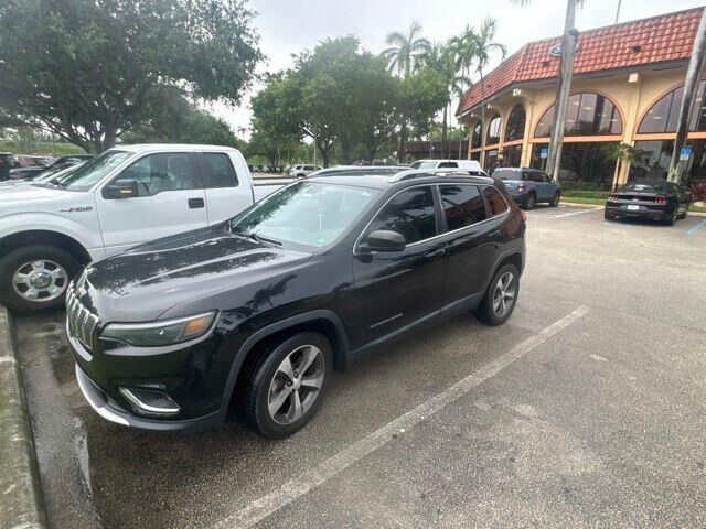 2019 Jeep Cherokee Limited — photo 1 of 32