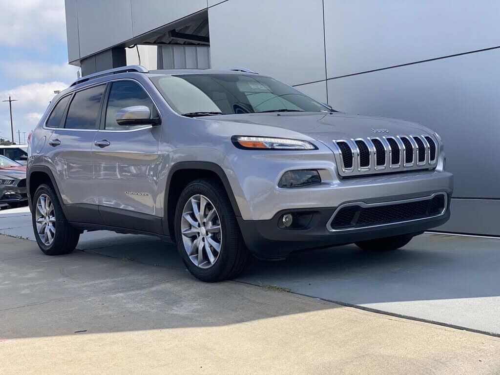2018 Jeep Cherokee Limited — photo 1 of 1