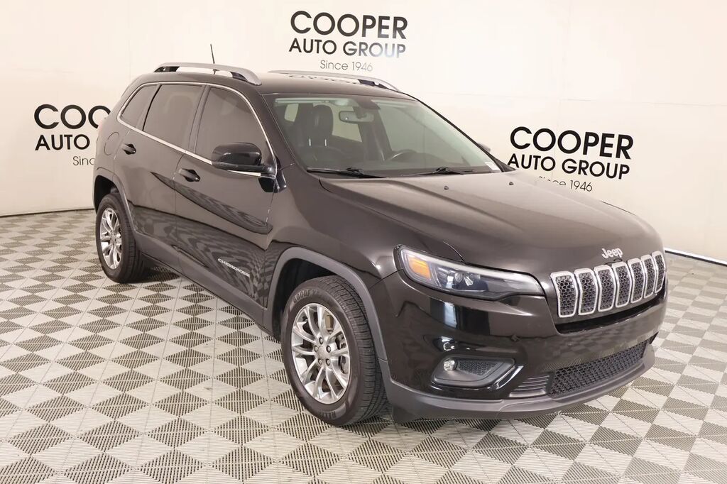 2019 Jeep Cherokee Latitude Plus — photo 1 of 13